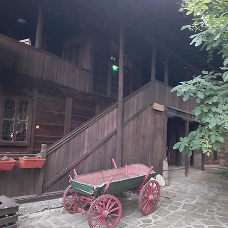 Guest Houses "Zlatna Oresha - Complex" Zheravna Buitenkant foto